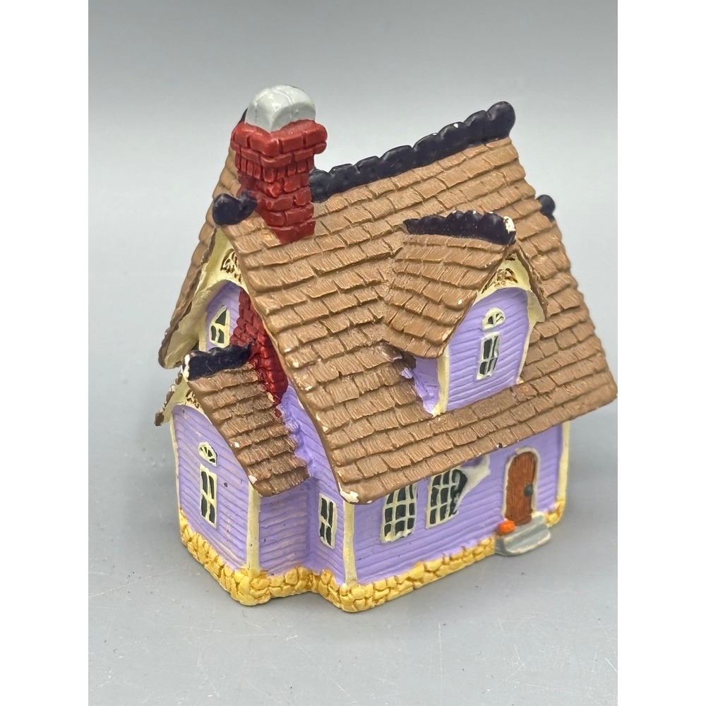 1995 Hallmark‎ Halloween House Merry Miniature Village Figurine Purple